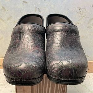 Dansko XP professional leather clogs